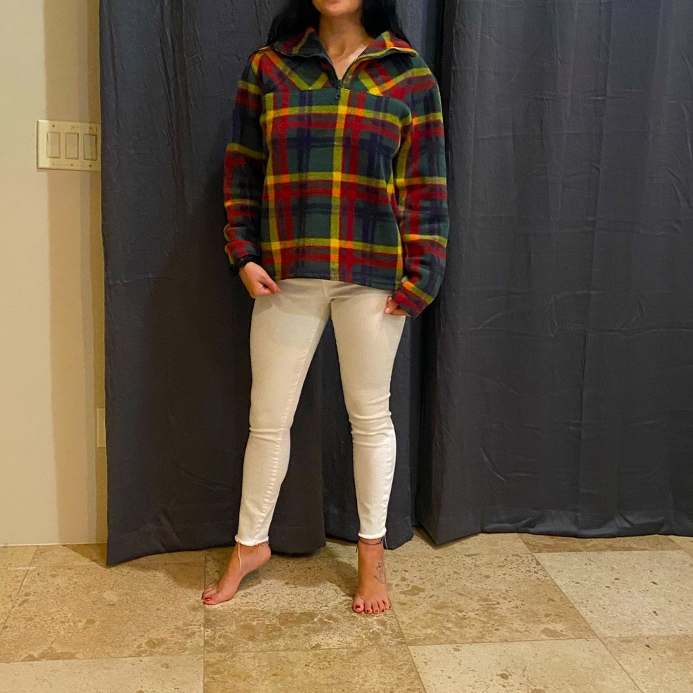 Plaid sweater with front zipper